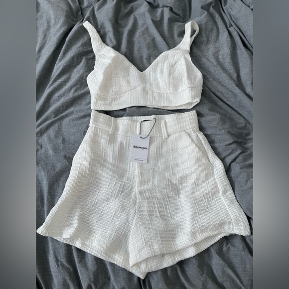 Showpo MELBOURNE TWO PIECE SET - TWILL TWO PIECE SHORT SET IN WHITE - Picture 3 of 4